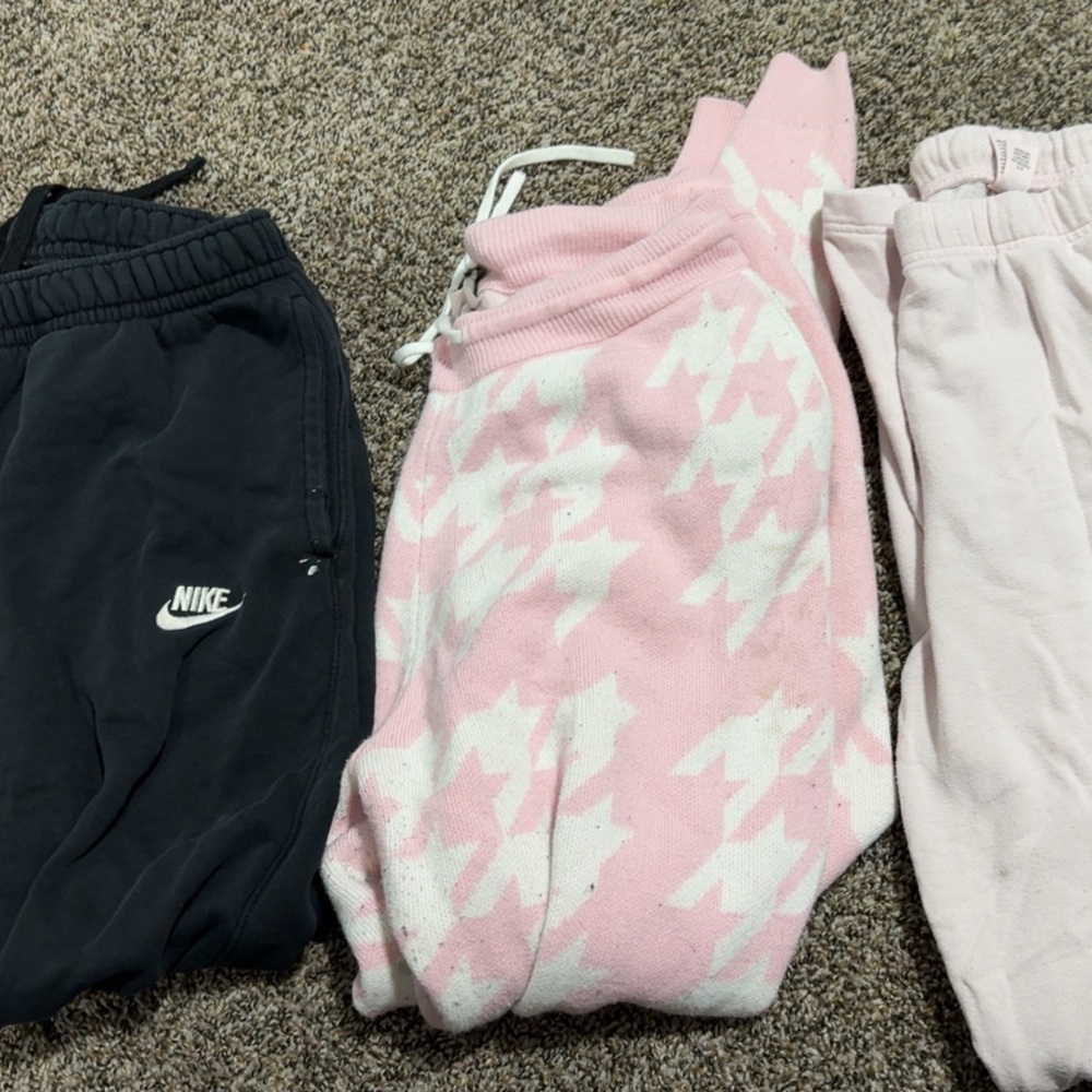 Women’s sweatpants